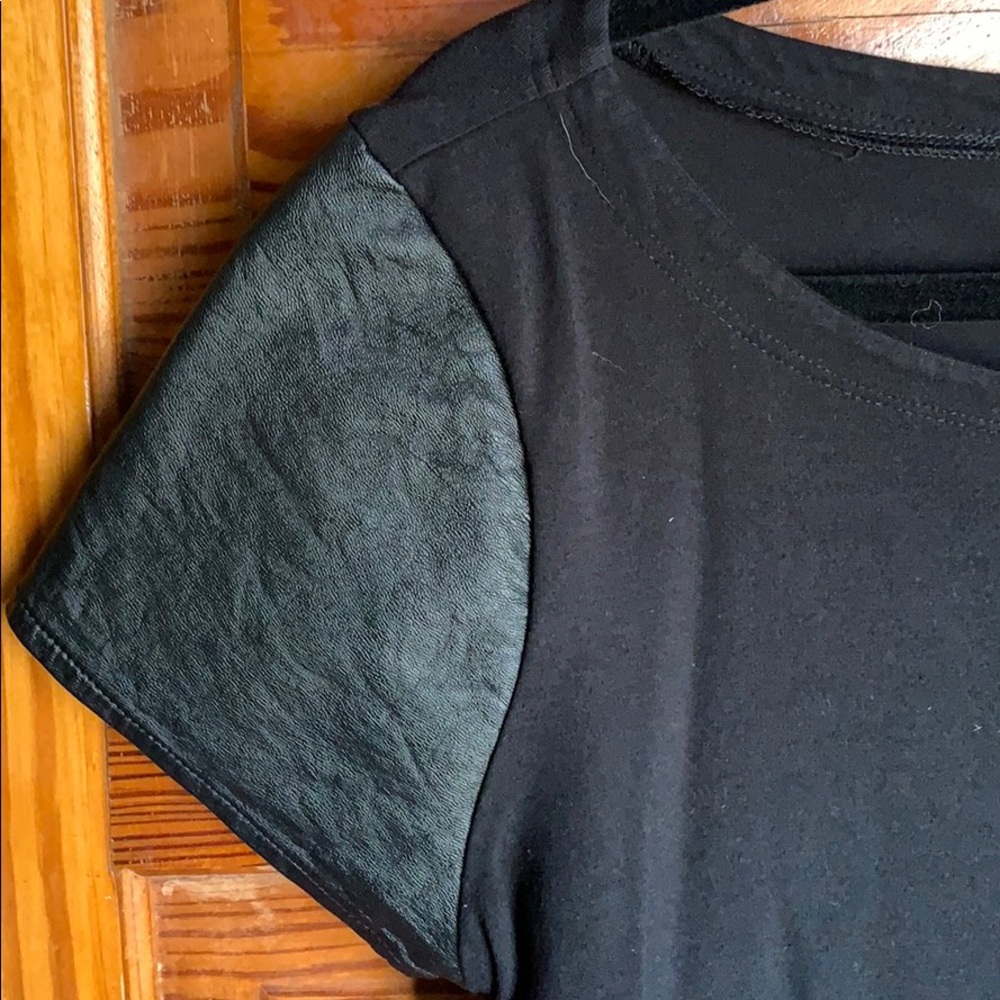 Banana Republic • leather sleeve T